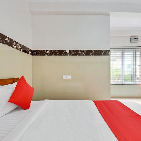 Hotel O Sri Sai Guru Comforts Yelahanka Bagian luar foto