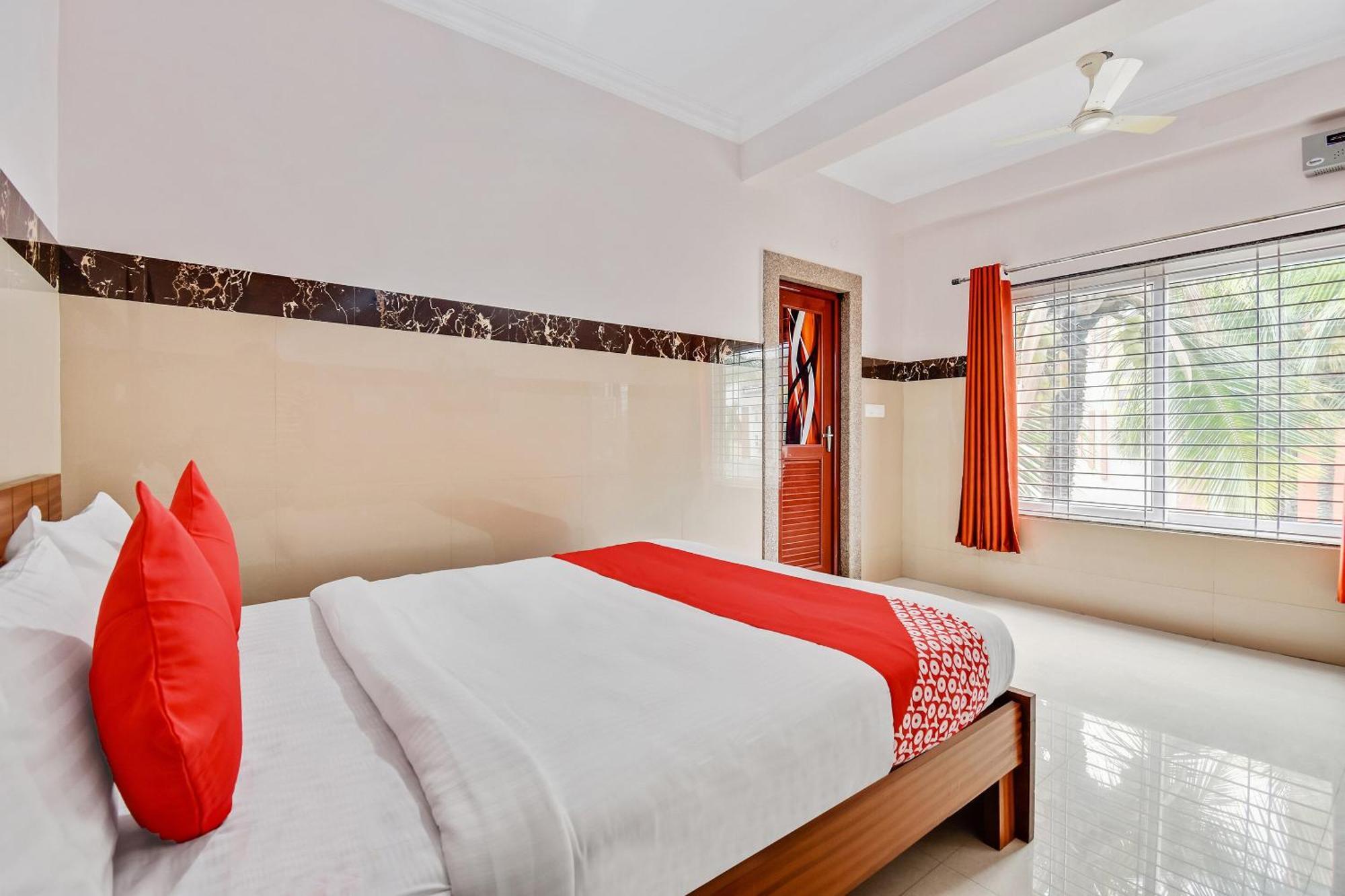 Hotel O Sri Sai Guru Comforts Yelahanka Bagian luar foto