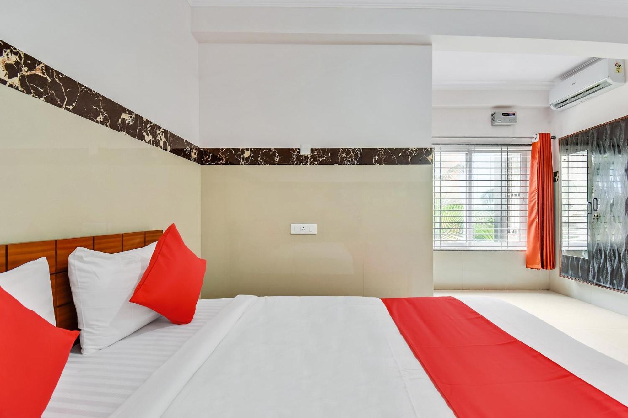 Hotel O Sri Sai Guru Comforts Yelahanka Bagian luar foto